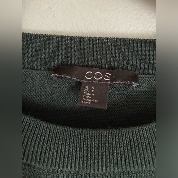 COS Wool Ruffled Long Sleeve Green Sweater Size Small Holiday Party Christmas - Picture 3 of 5